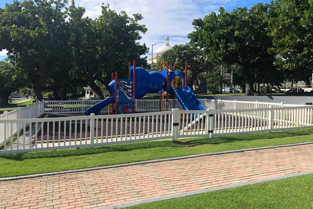 Two Bedroom Apt In Old Sj Five Min Walking From The Beach - Sevilla Court I San Juan