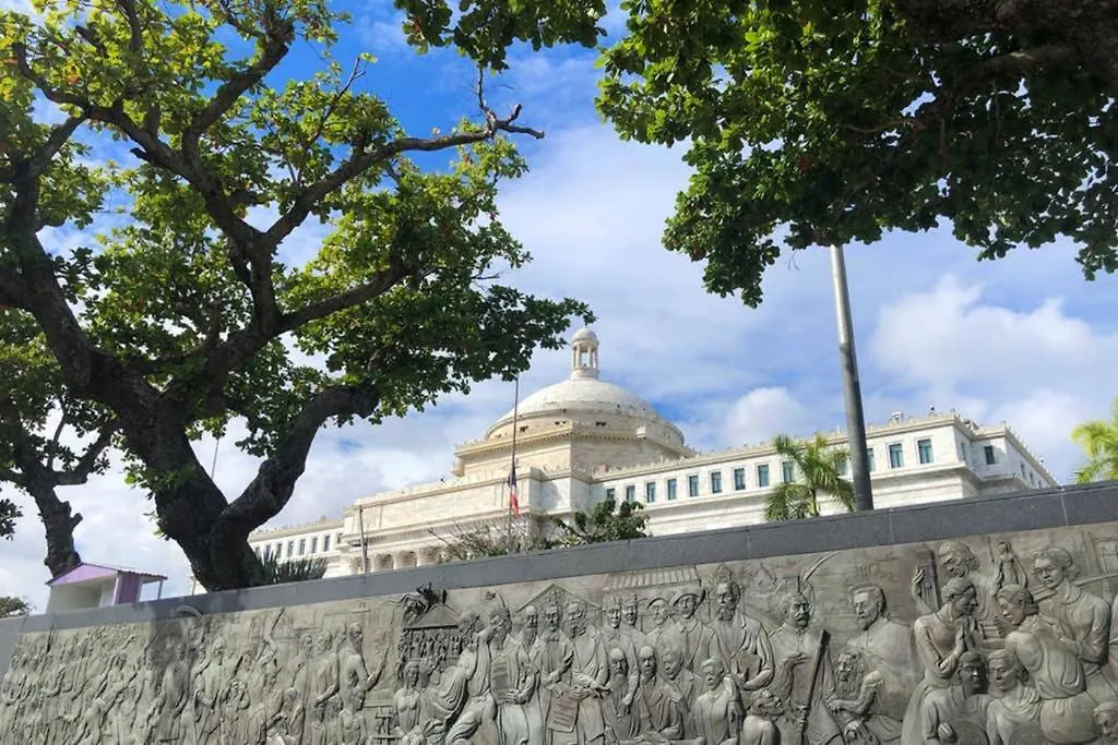 Two Bedroom Apt In Old Sj Five Min Walking From The Beach - Sevilla Court I San Juan Apartment