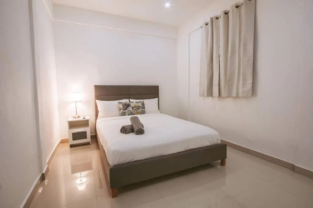 Two Bedroom Apt In Old Sj Five Min Walking From The Beach - Sevilla Court I San Juan